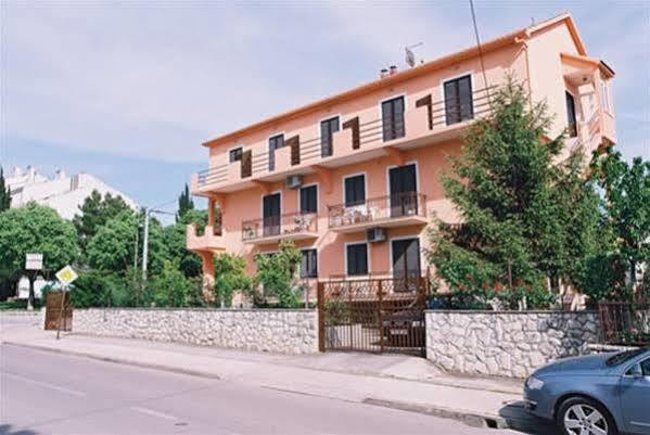 Bed and Breakfast Pansion Maria à Zadar Extérieur photo