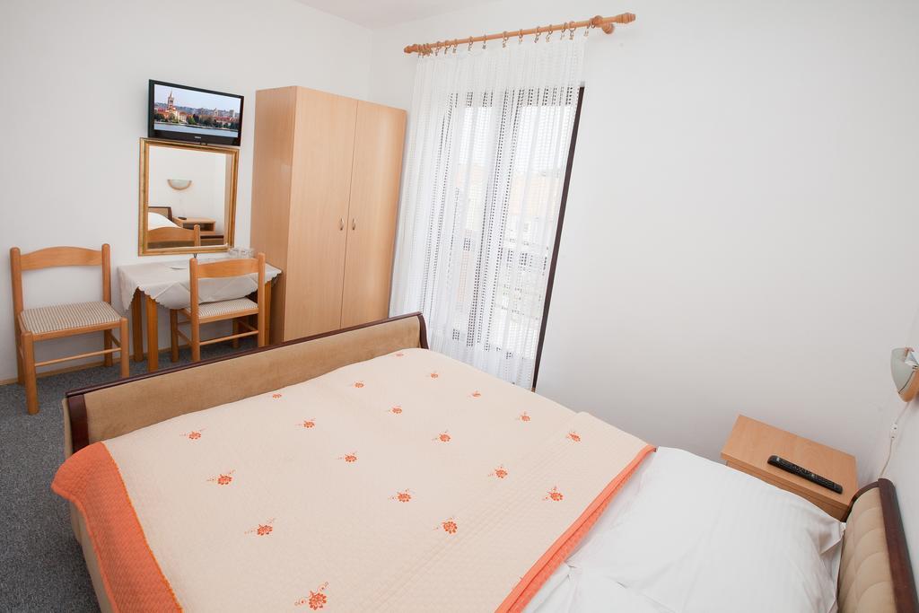 Bed and Breakfast Pansion Maria à Zadar Chambre photo