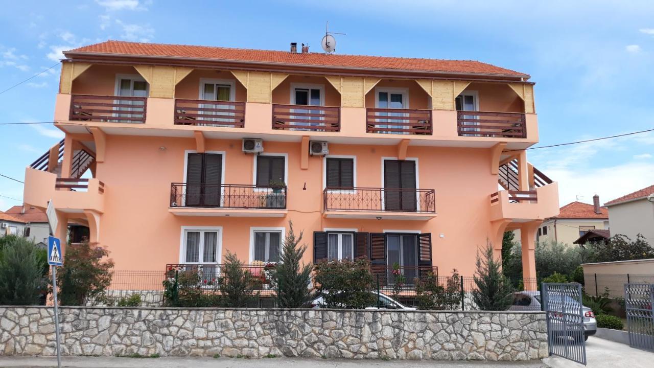 Bed and Breakfast Pansion Maria à Zadar Extérieur photo